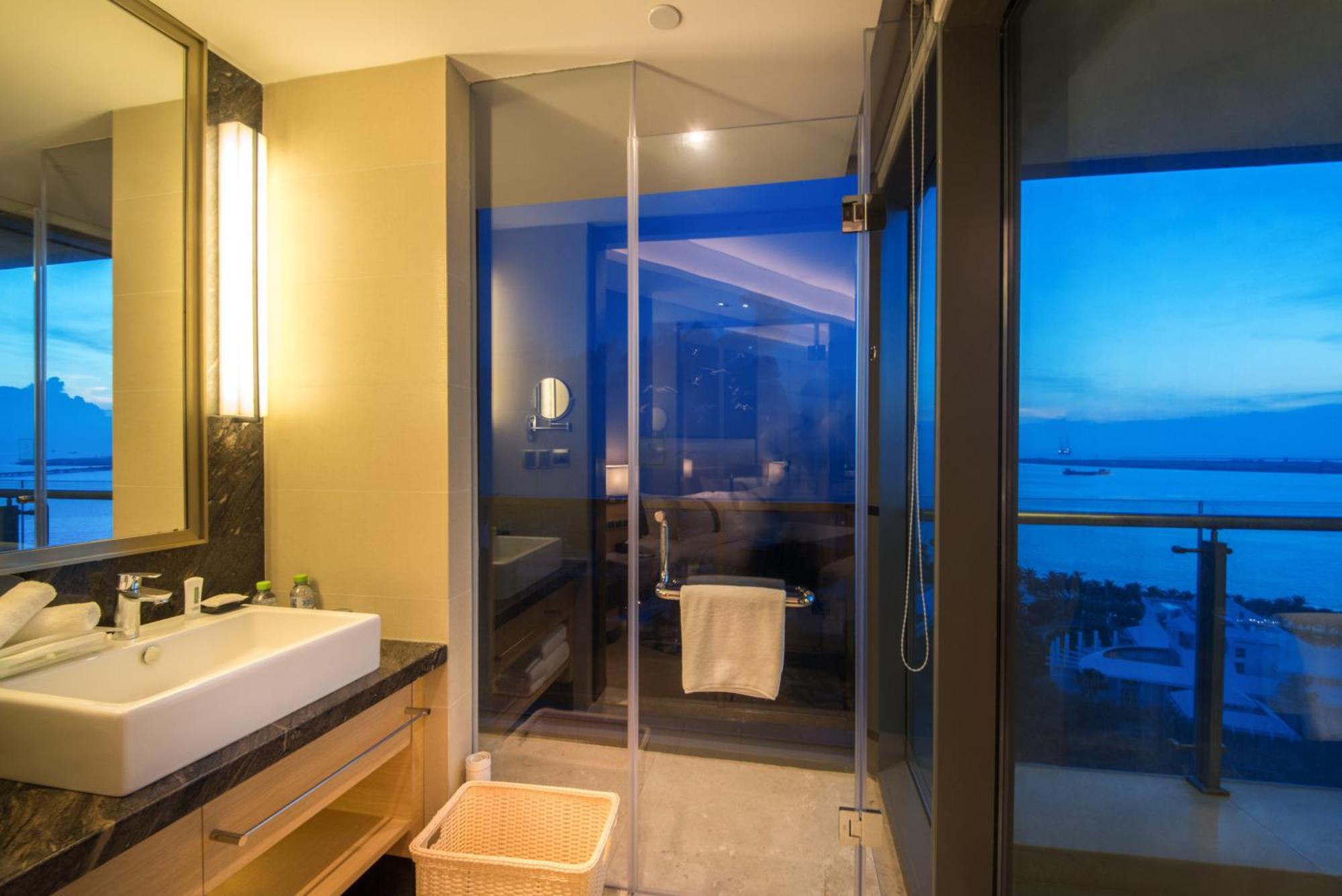 Holiday Inn Haikou West Coast By Ihg Εξωτερικό φωτογραφία